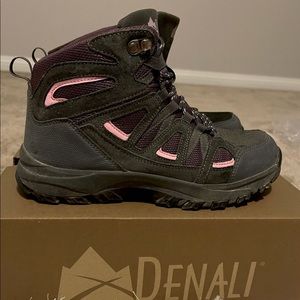 Denali Hiking boot